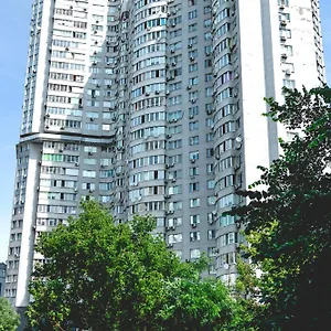 On Hryshka Street Apartment Kyiv