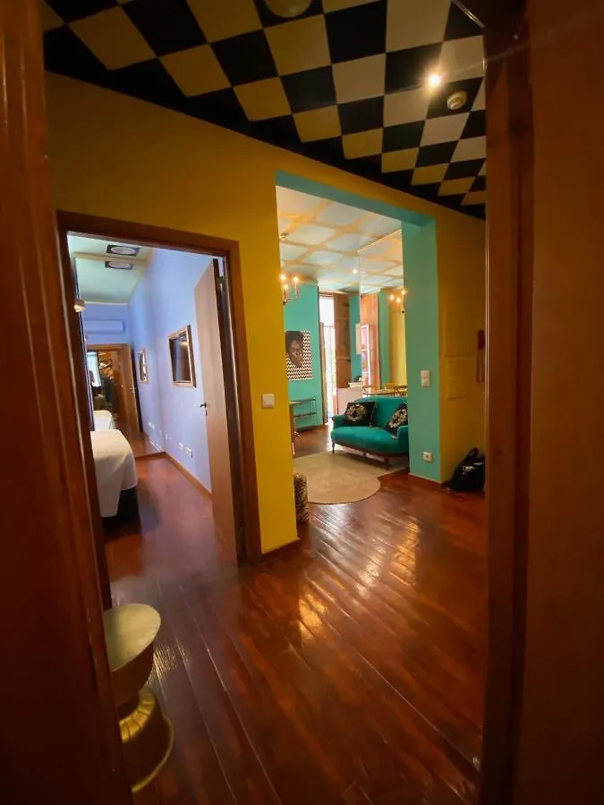Arty Home In The Heart Of Lisbon , Baixa Chiado Apartament