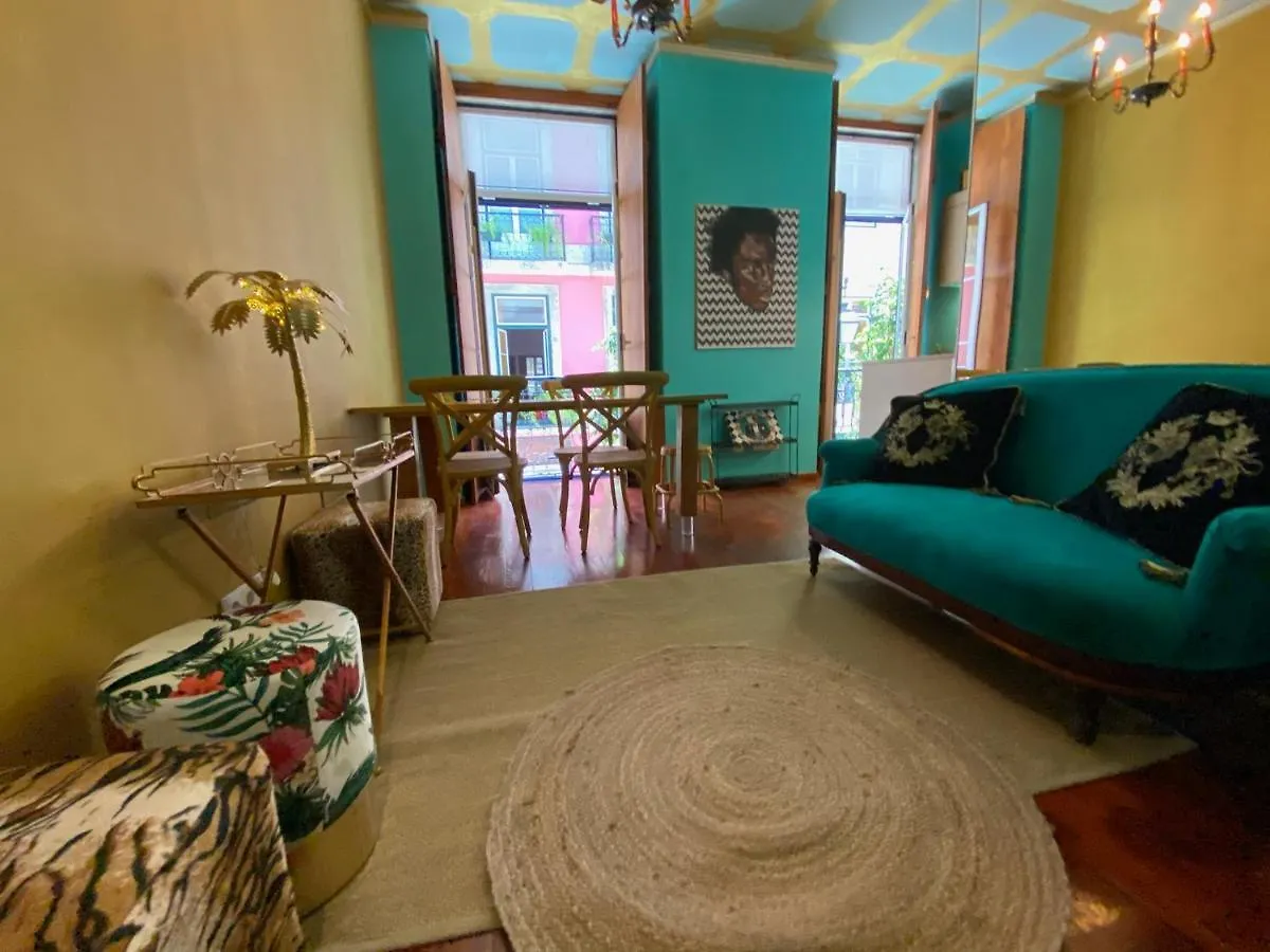 Arty Home In The Heart Of Lisbon , Baixa Chiado