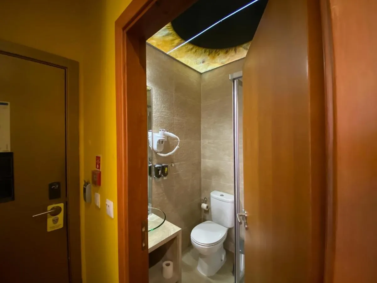 Arty Home In The Heart Of Lisbon , Baixa Chiado Portugal